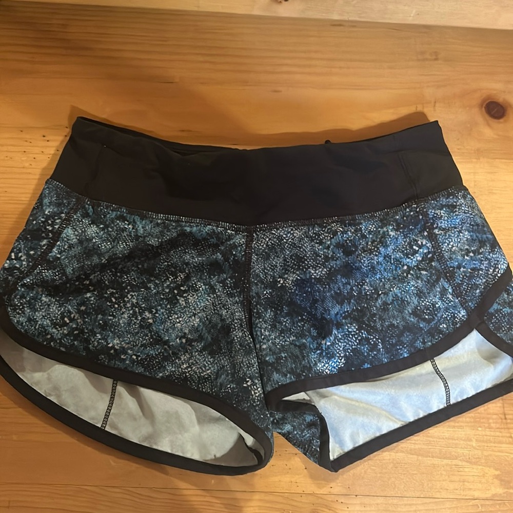 Lululemon Speed Up Lined Short 2.5’’ - size 2